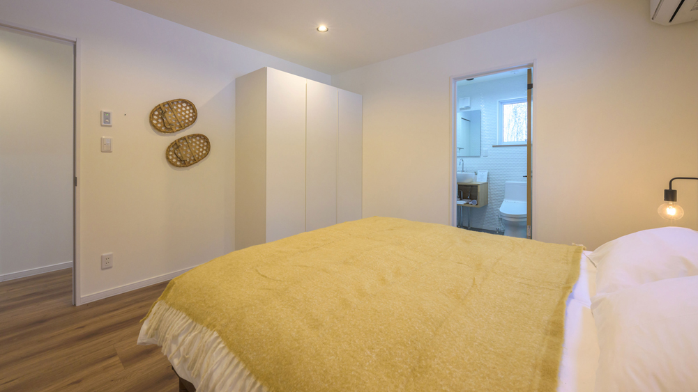 Elite Havens - KunNe Soga - Niseko Japan - Master bedroom